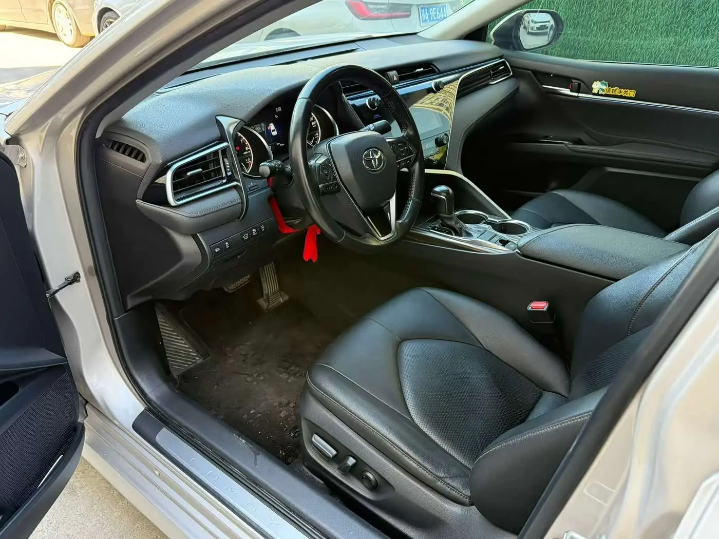 Toyota Camry 2019 — Фото 13/18