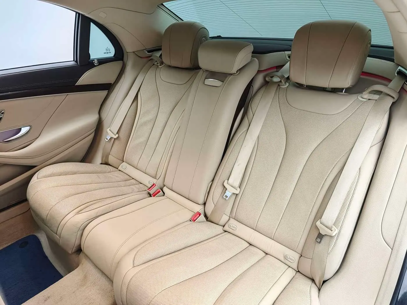 Mercedes-Benz S-Class 2019 — Photo 16/20