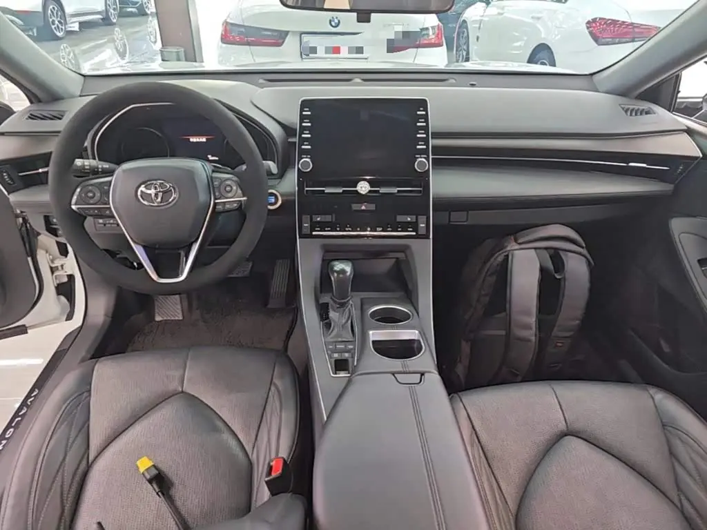 Toyota Avalon 2021 — Şəkil 10/20