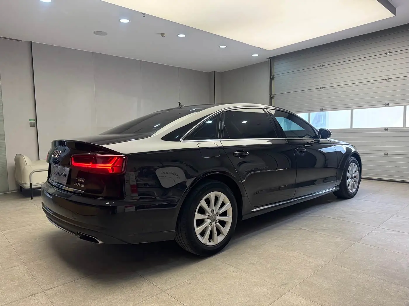 Audi A6L 2016 — Şəkil 5/10
