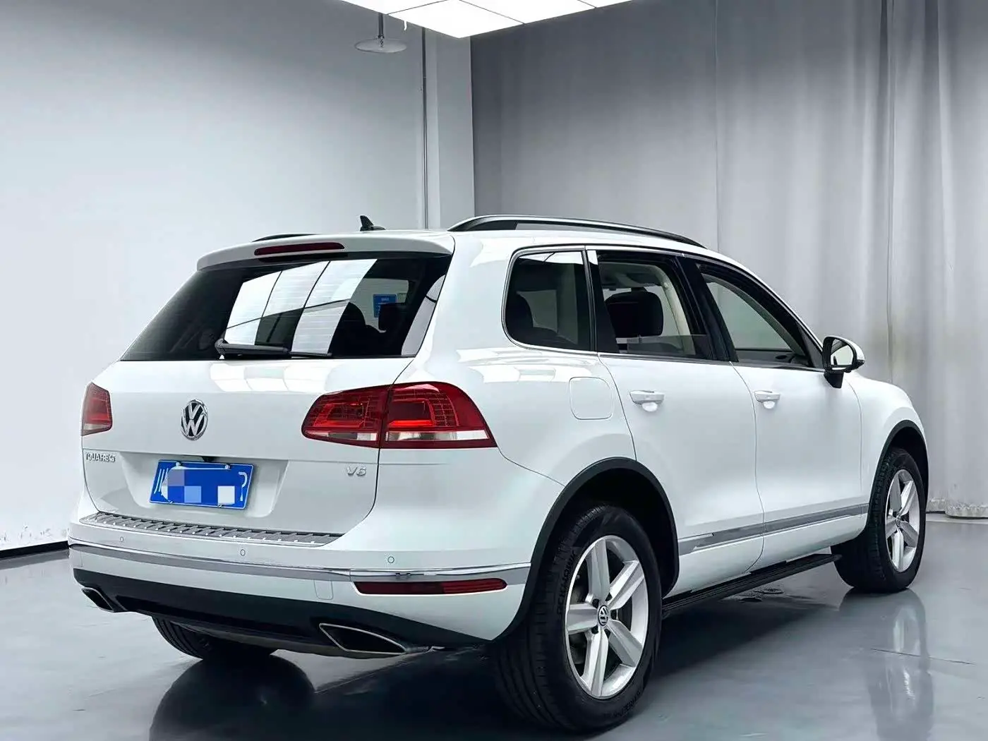 Volkswagen Touareg 2017 — Photo 2/9