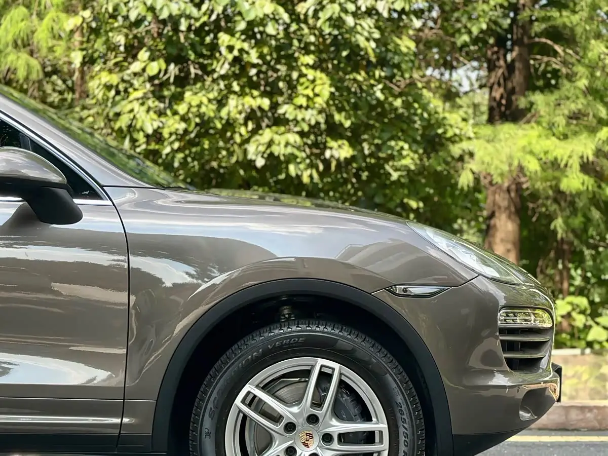 Porsche Cayenne 2014 — Photo 9/20