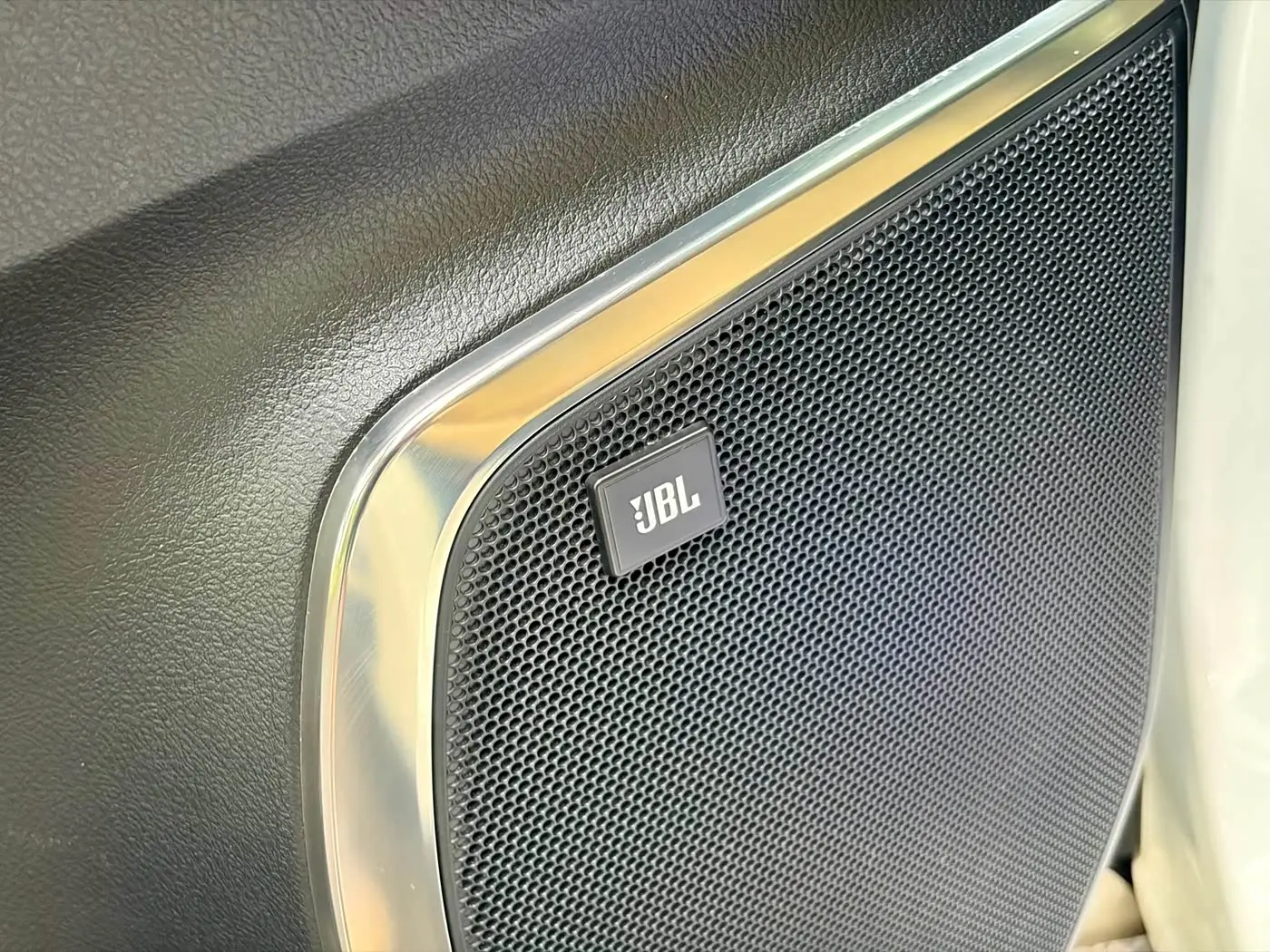 Toyota Alphard 2019 — Şəkil 6/20