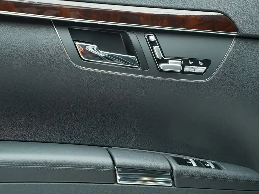 Mercedes-Benz S-Class 2011 — Şəkil 17/20