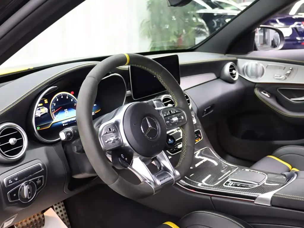 Mercedes-Benz C-Class AMG 2022 — Photo 9/20