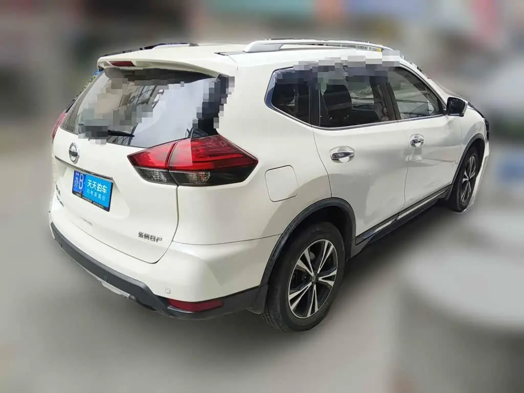 Nissan X-Trail 2020 — Photo 2/13