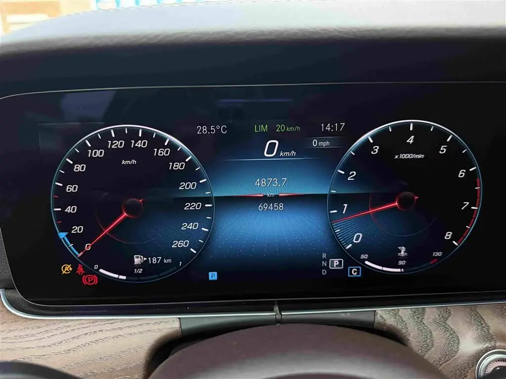 Mercedes-Benz E-Class 2022 — Şəkil 6/20