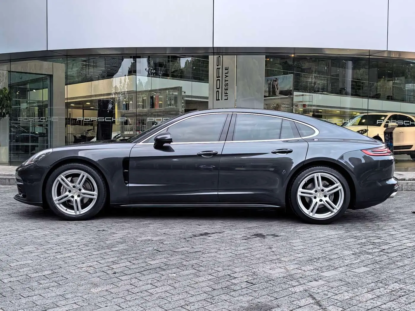 Porsche Panamera 2020 — Şəkil 3/20