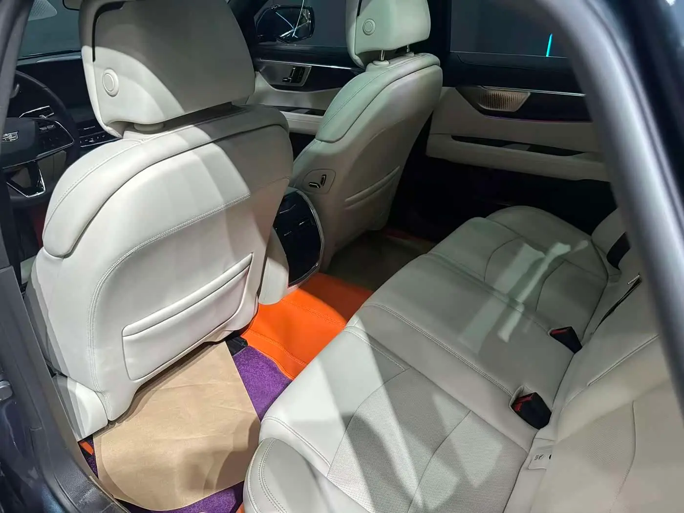 Cadillac CT6 2024 — Şəkil 10/12