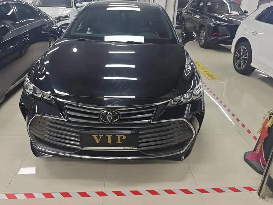 Toyota Avalon 2021 — Şəkil 2/16