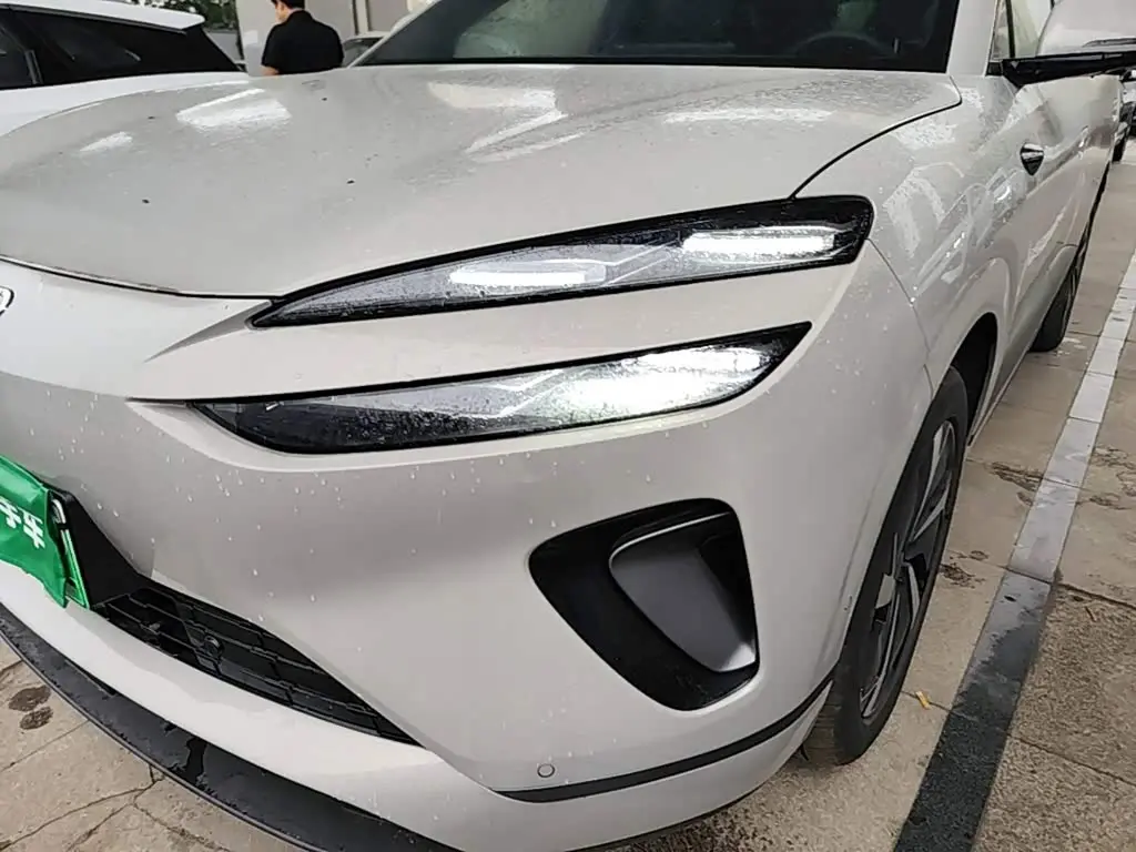 BYD Sealion 06 New Energy 2025 — Фото 18/20