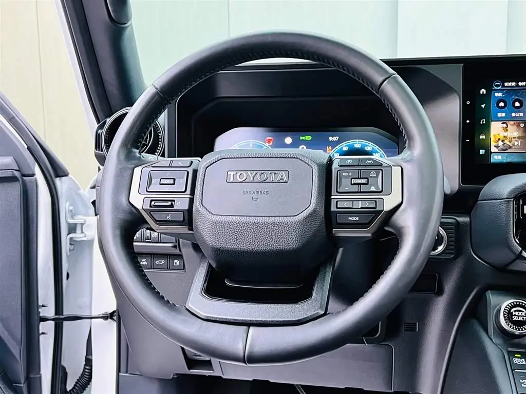 Toyota Prado 2024 — Photo 10/16