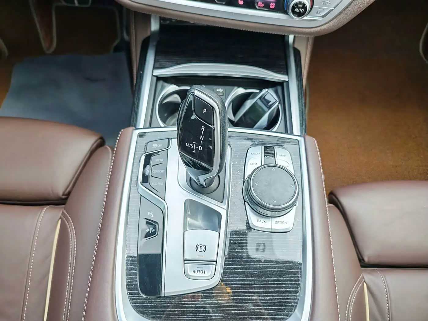 BMW 7 Series 2021 — Photo 17/20
