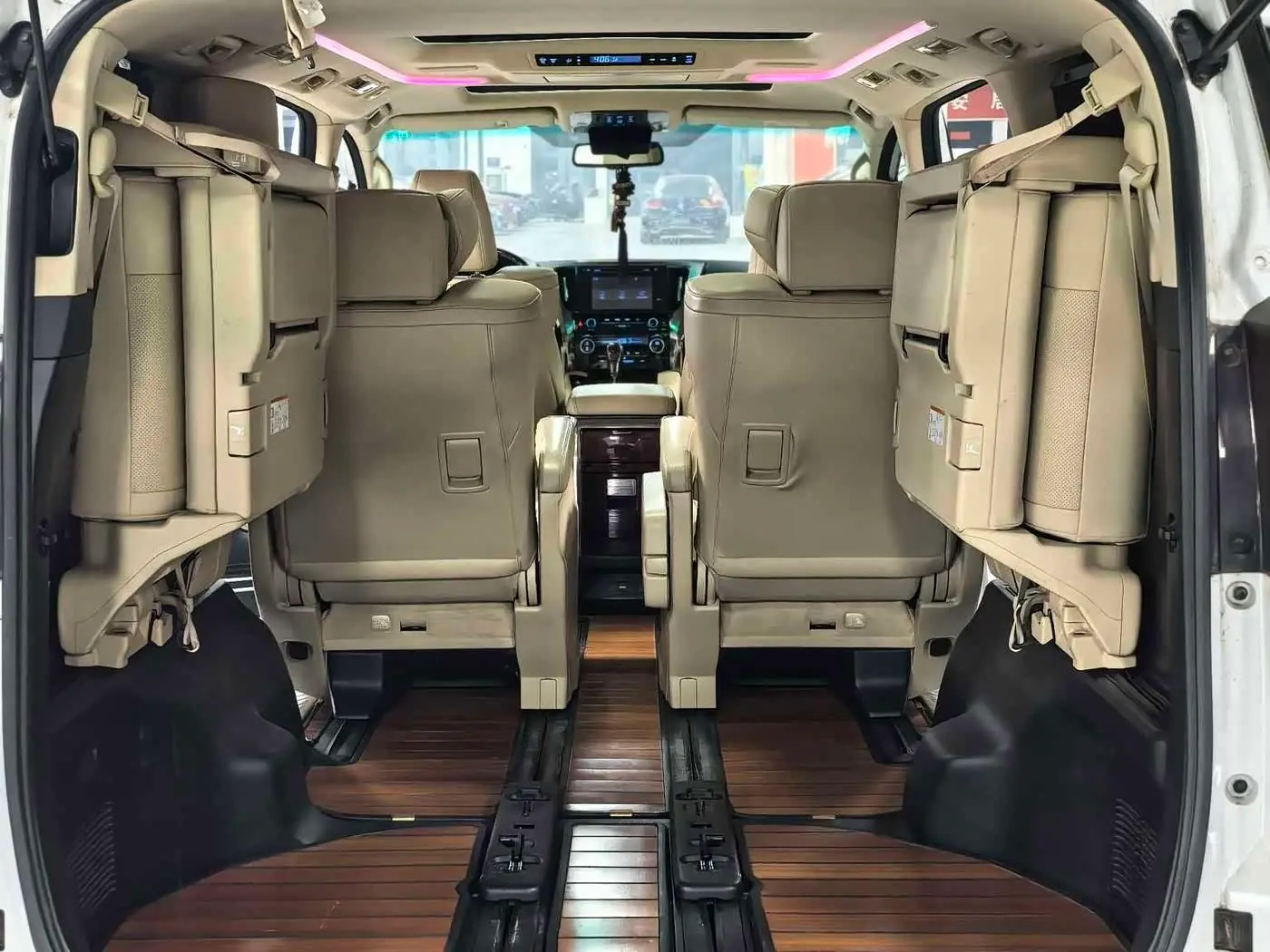 Toyota Alphard 2016 — Фото 17/20