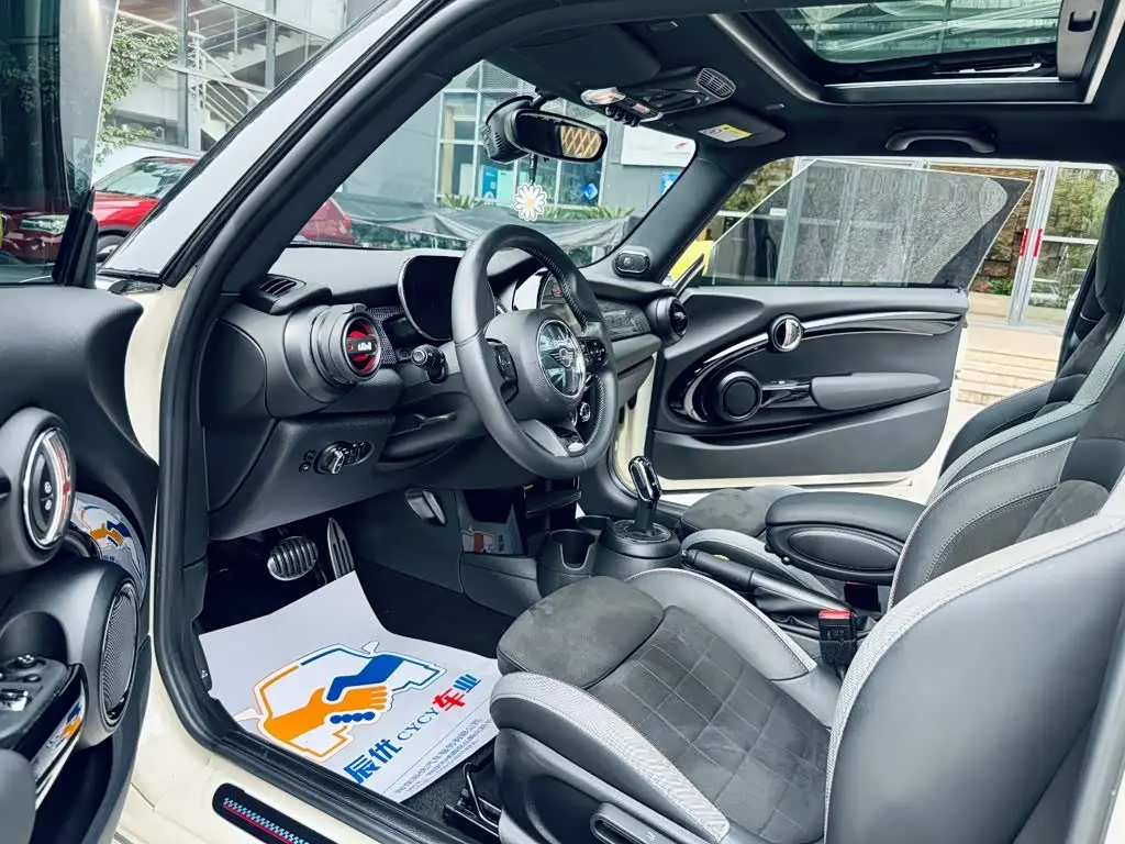 MINI MINI 2021 — Photo 11/17