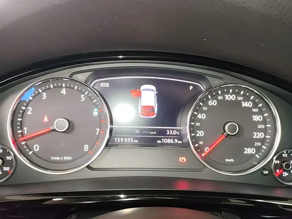 Volkswagen Touareg 2018 — Photo 12/20