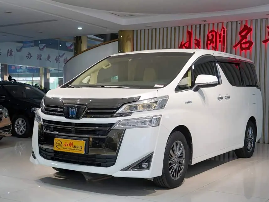 Toyota Vellfire 2023 — Photo 2/20
