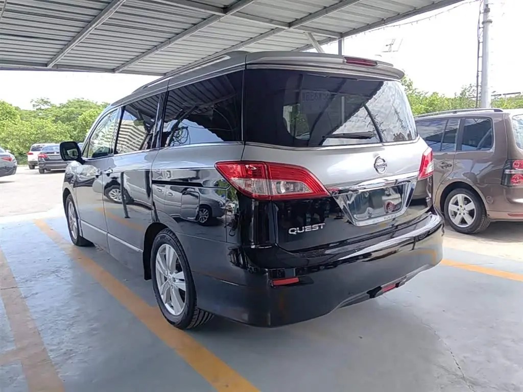 Nissan Quest 2017 — Фото 5/20