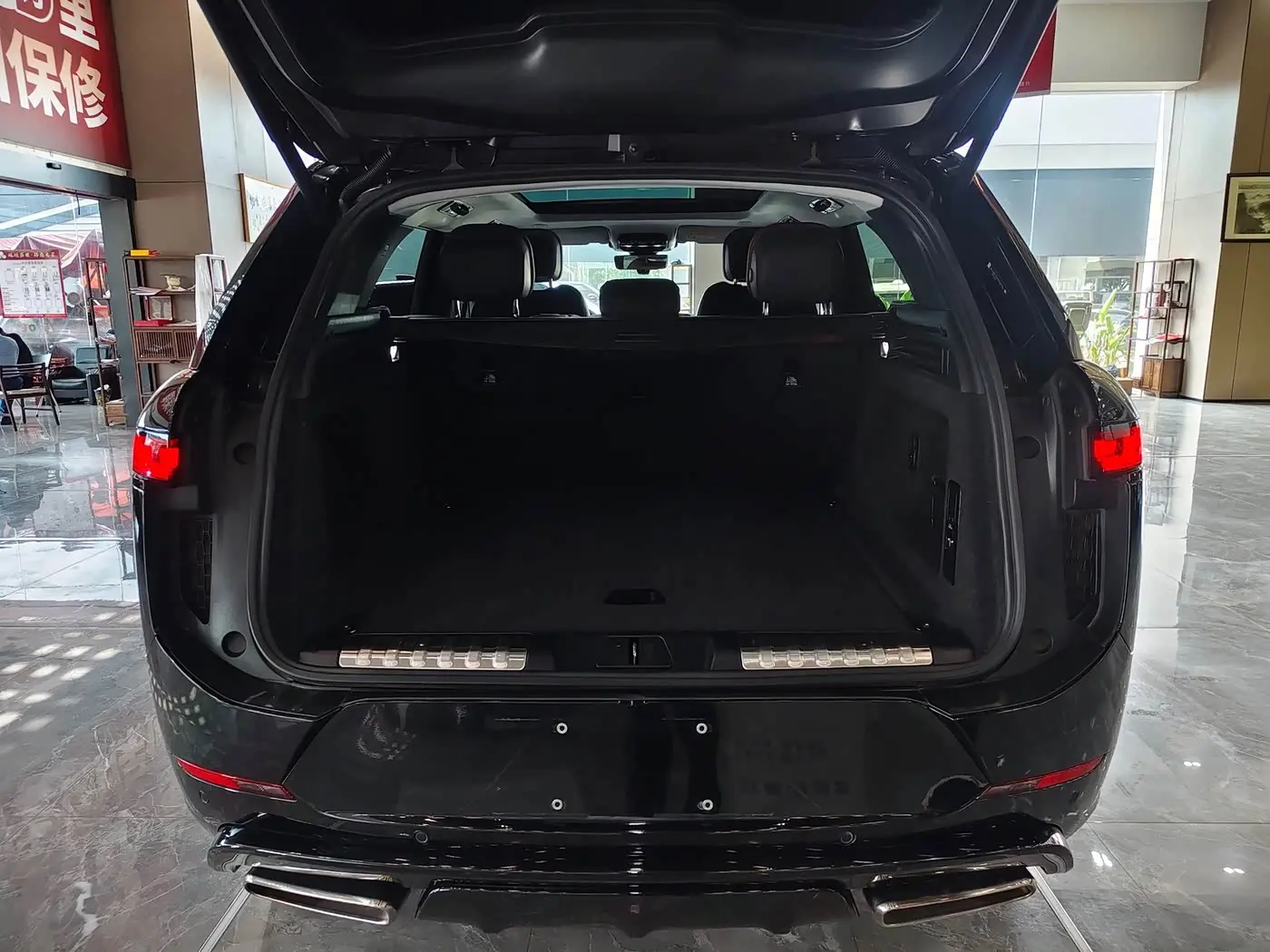 Land Rover Range Rover Sport 2024 — Photo 20/20