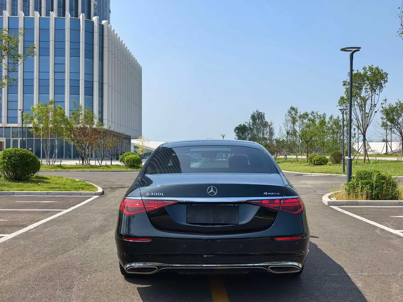 Mercedes-Benz S-Class 2022 — Photo 5/9