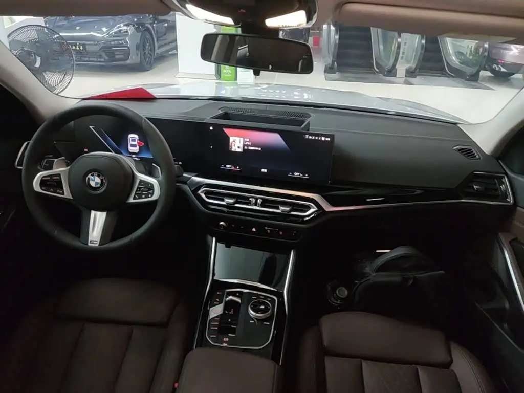 BMW 3 Series 2023 — Şəkil 10/20