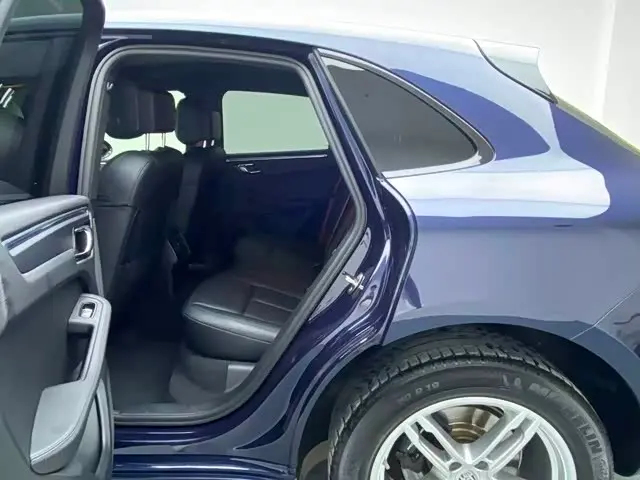 Porsche Macan 2021 — Photo 14/19