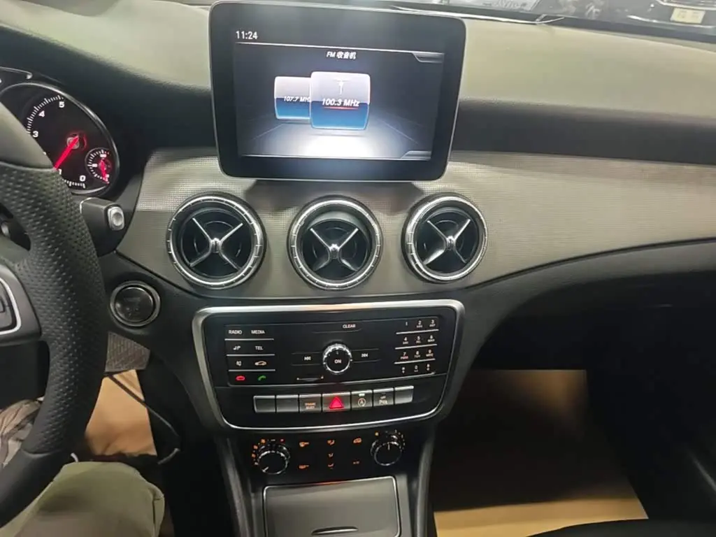 Mercedes-Benz CLA 2018 — Photo 12/19