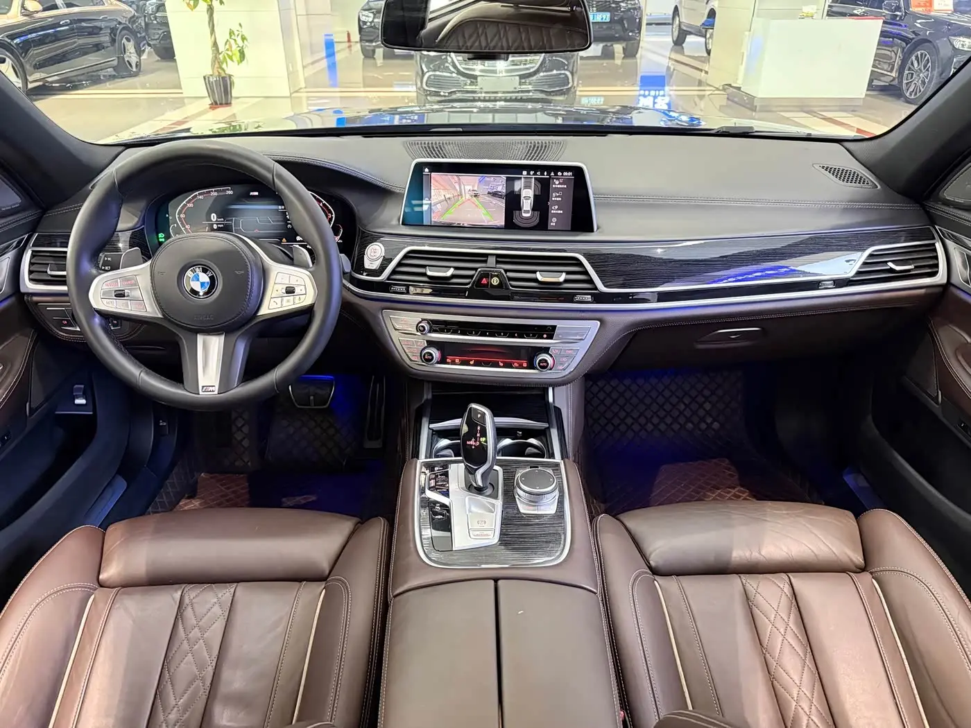 BMW 7 Series 2020 — Фото 7/18