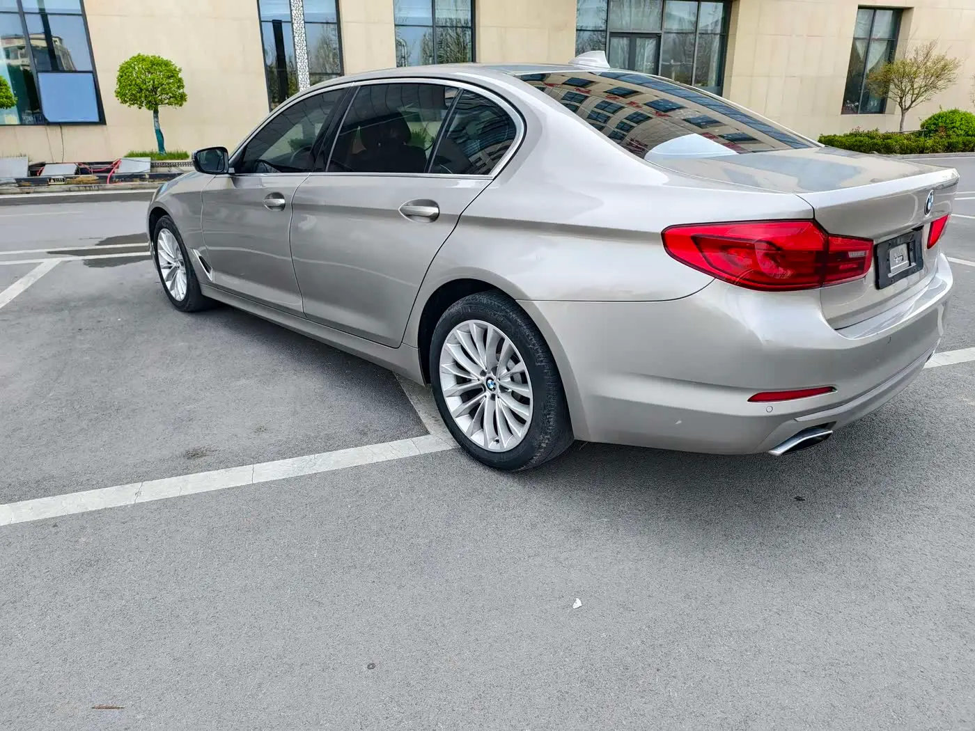 BMW 5 Series 2019 — Фото 5/10