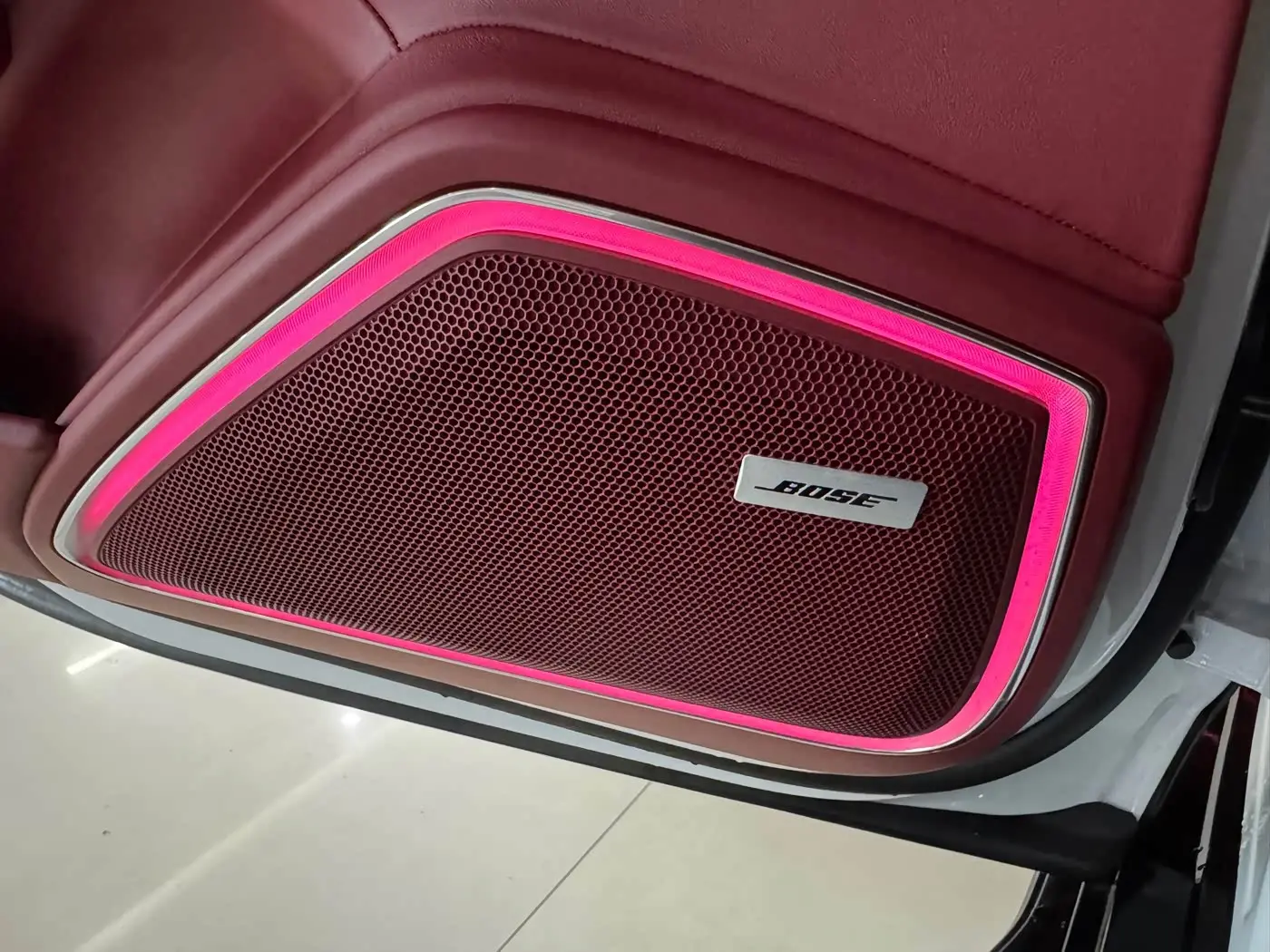 Porsche Panamera 2023 — Photo 10/17