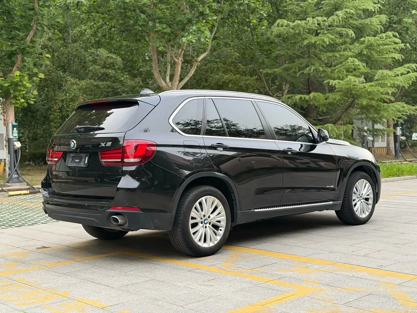 BMW X5 2015 — Photo 4/9