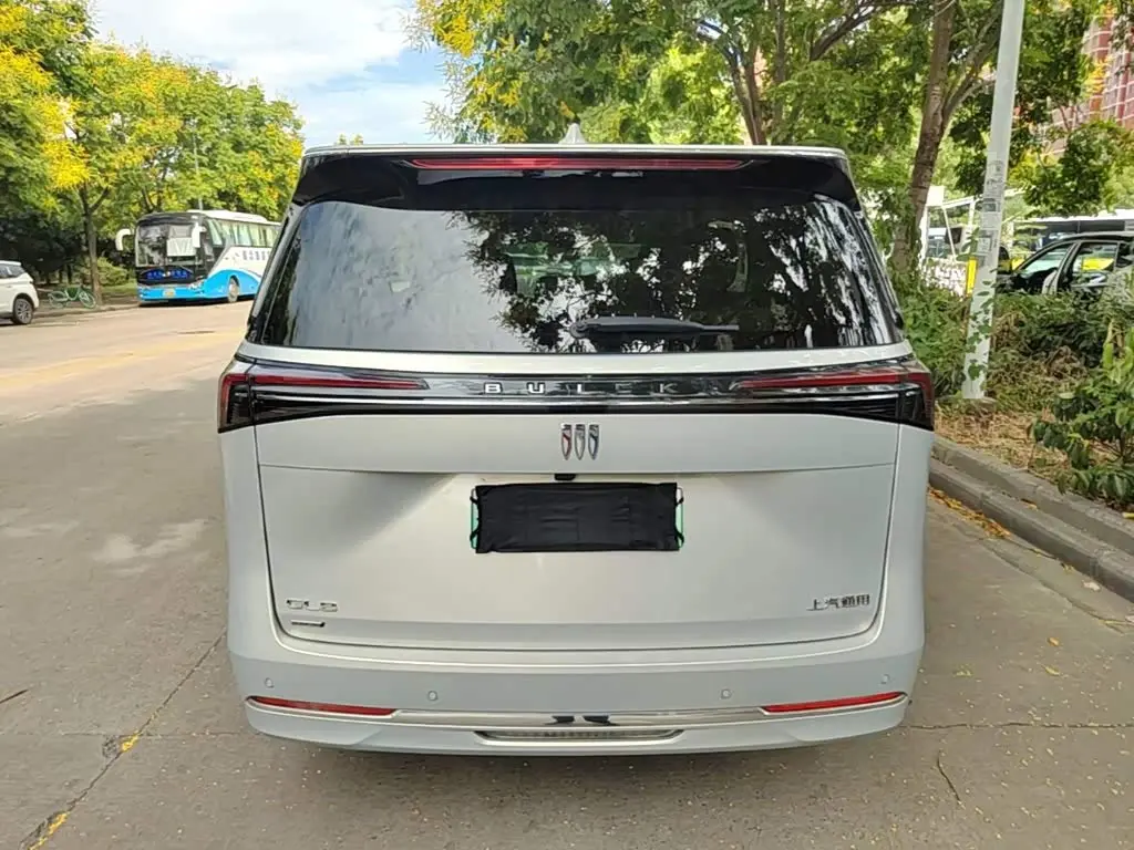 Buick GL8 New Energy 2025 — Photo 4/20
