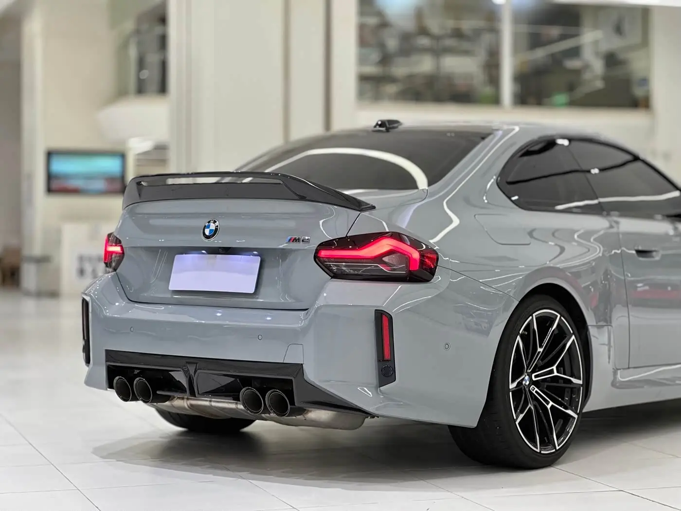 BMW M2 2025 — Photo 8/20