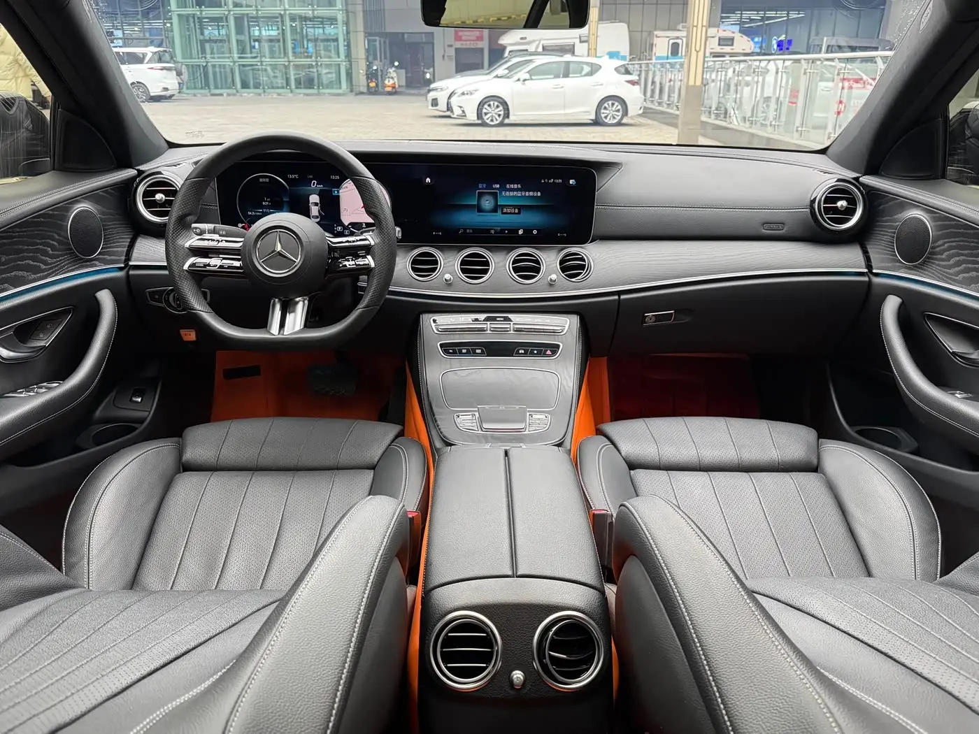 Mercedes-Benz E-Class 2022 — Фото 17/20