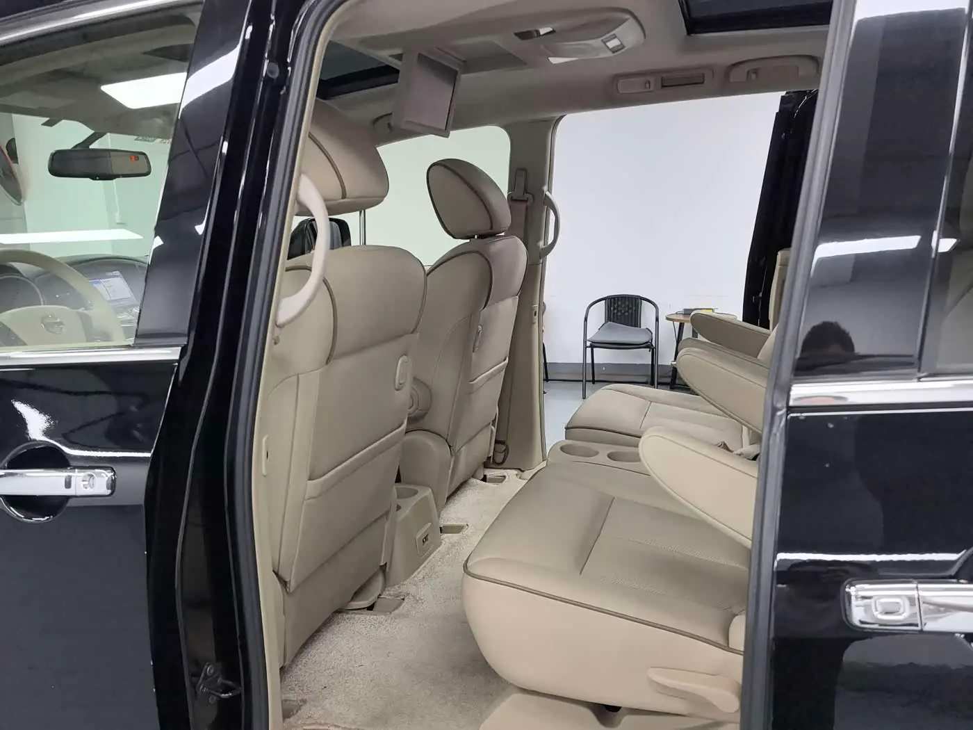 Nissan Quest 2013 — Şəkil 6/17