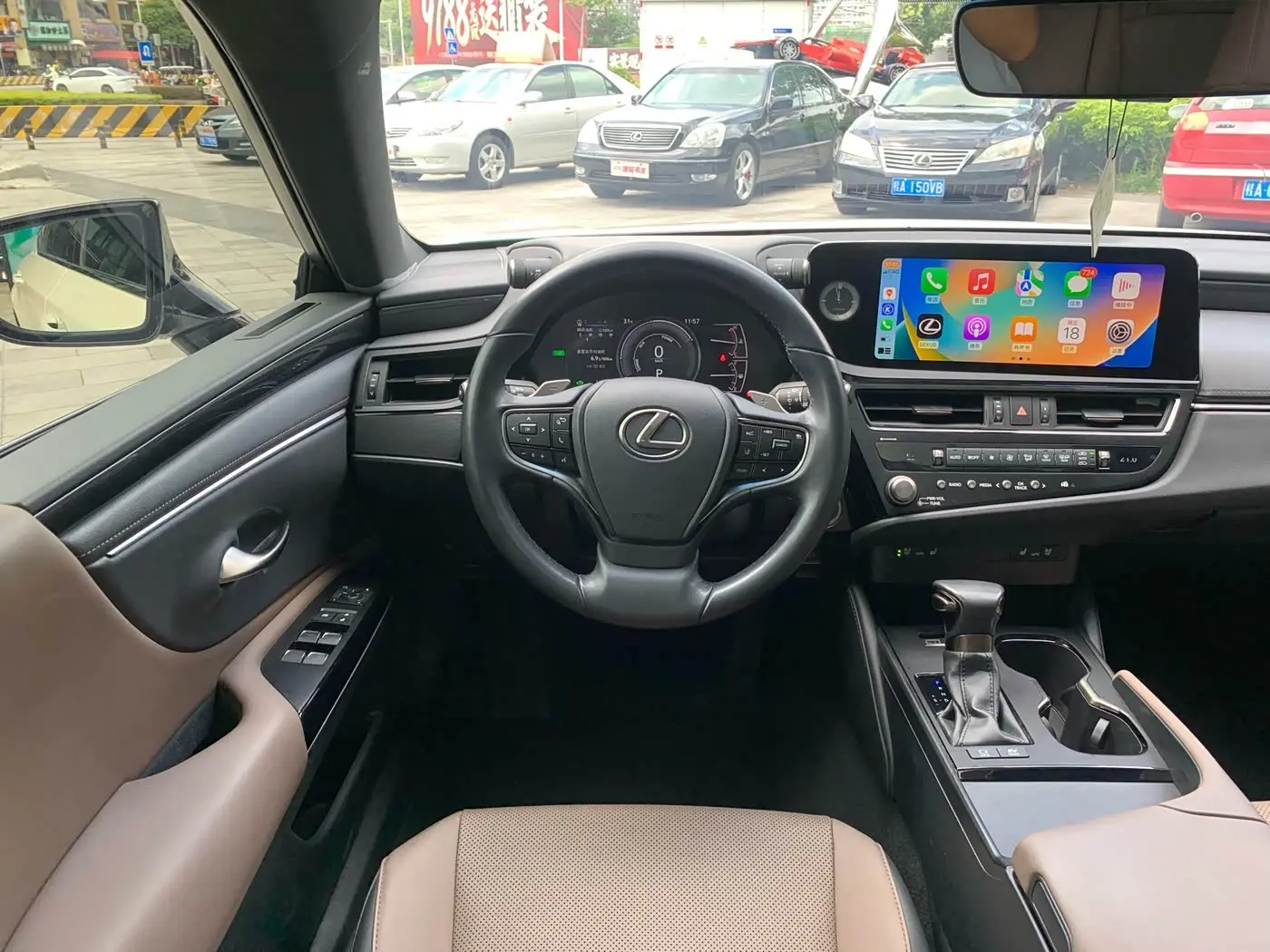 Lexus ES 2023 — Фото 18/20