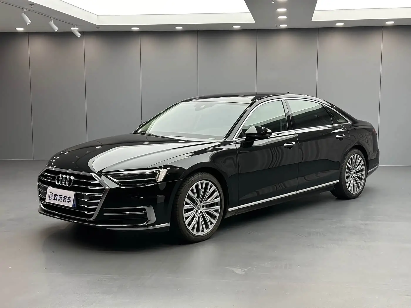 Audi A8, 2022