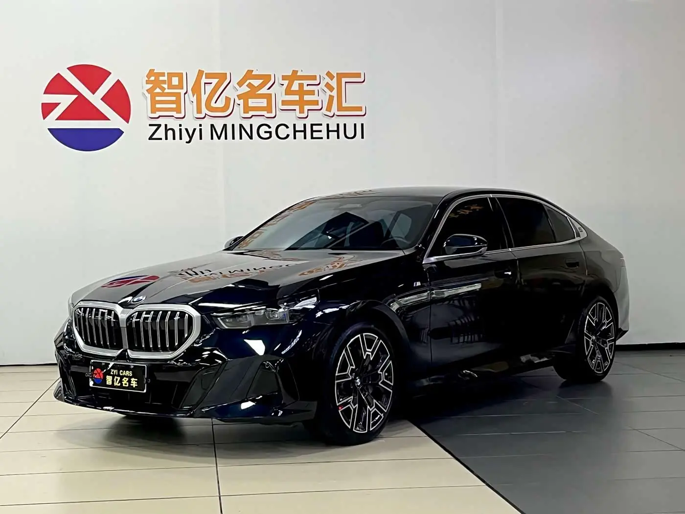 BMW 5 Series 2024 — Şəkil 1/16