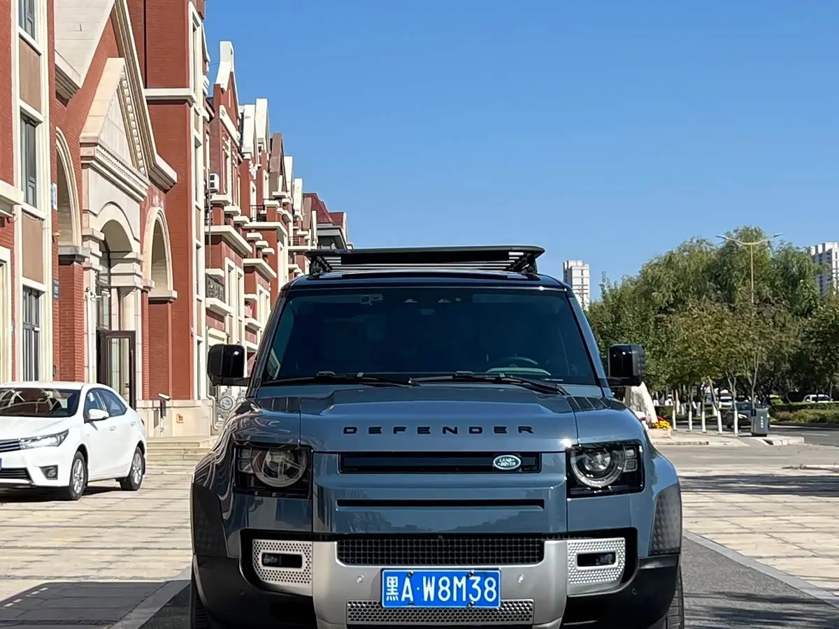 Land Rover Defender 2021 — Photo 3/16
