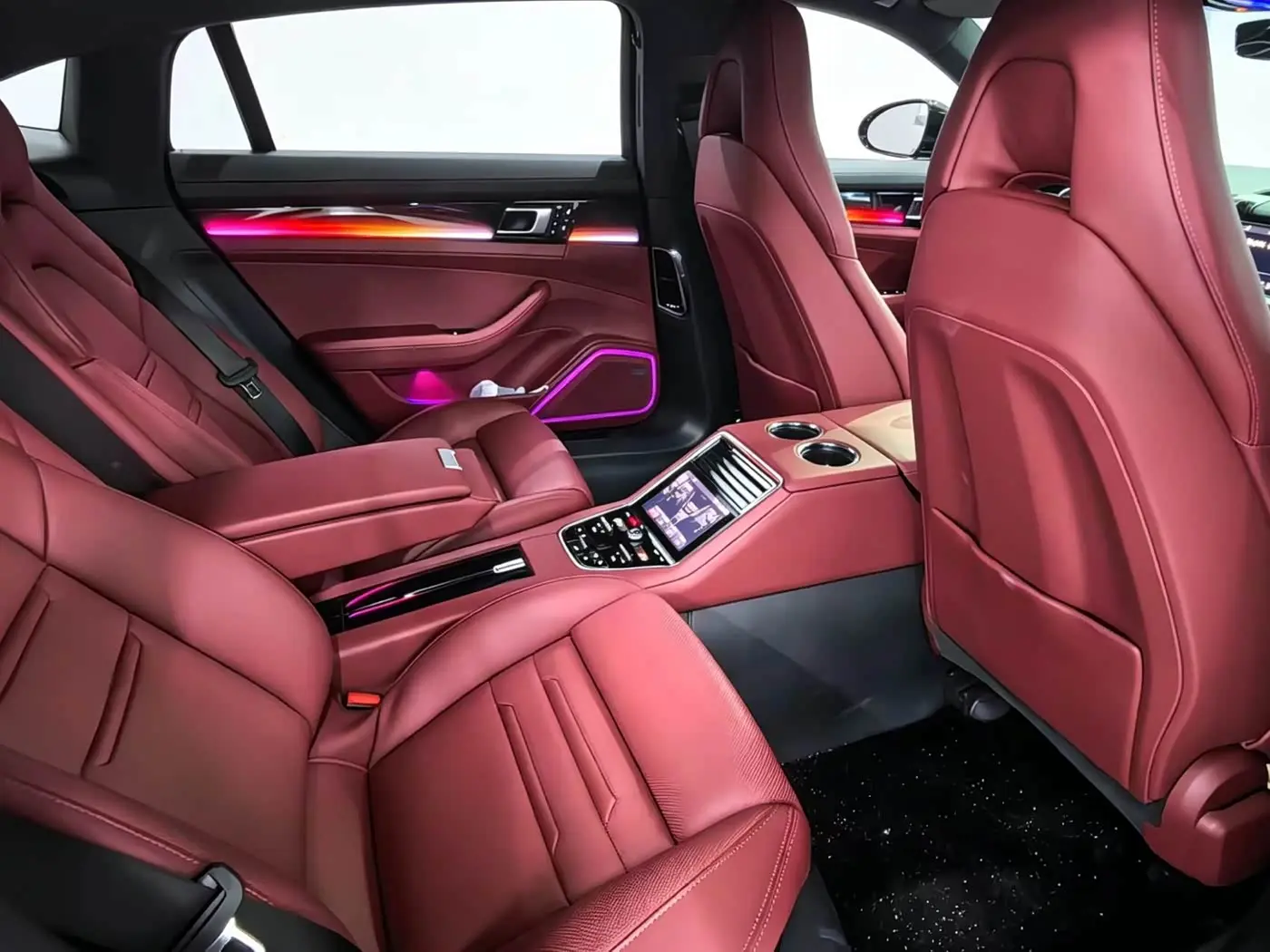 Porsche Panamera 2019 — Şəkil 10/11