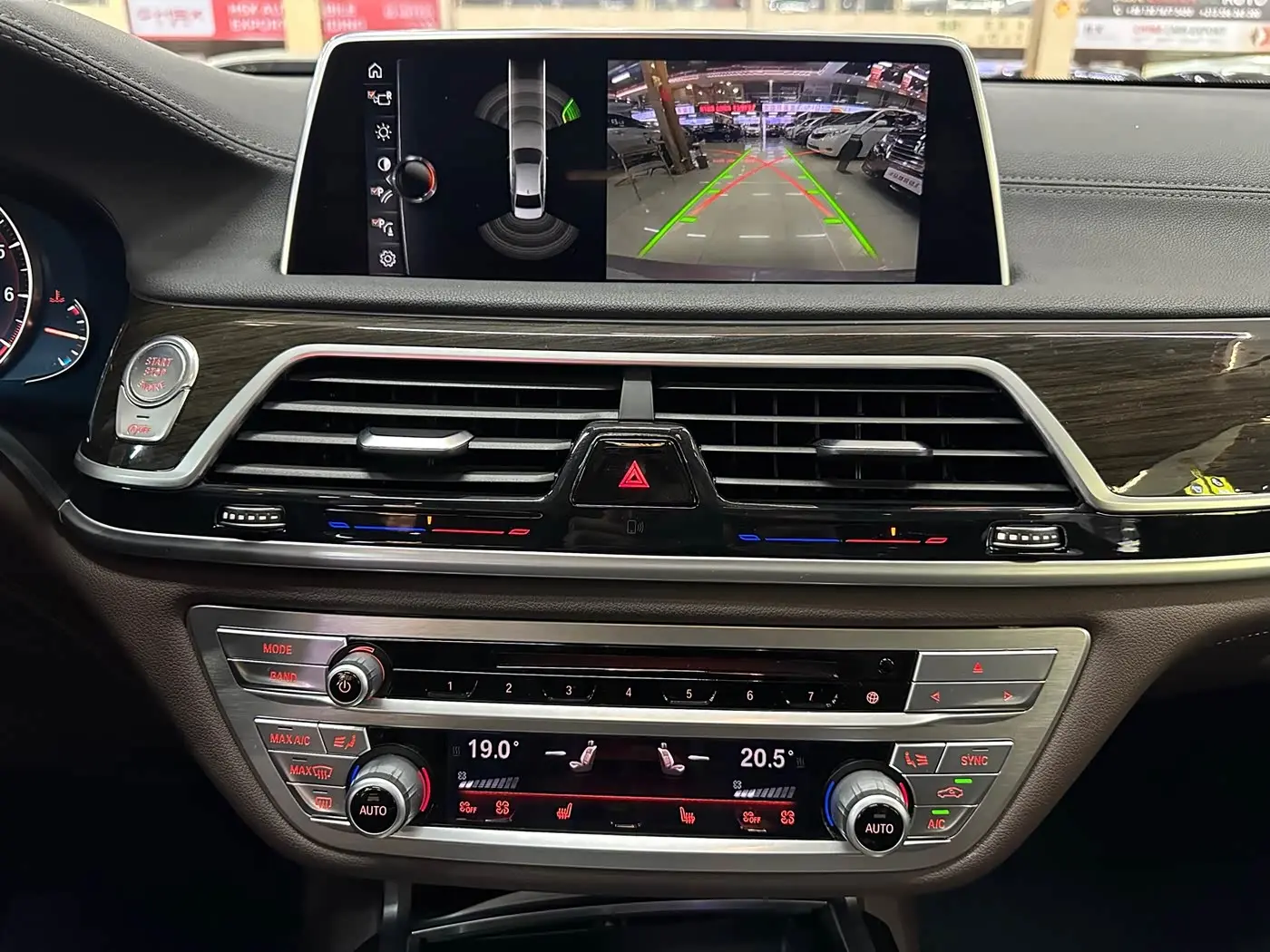 BMW 7 Series 2017 — Şəkil 11/19