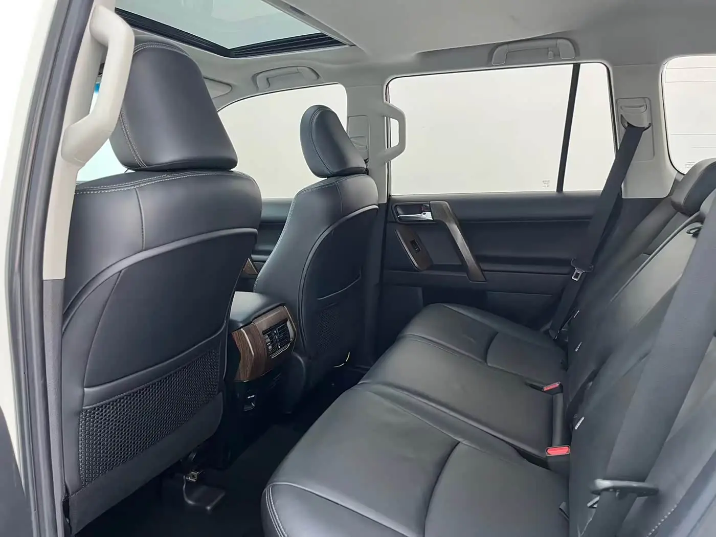 Toyota Prado 2017 — Şəkil 8/16