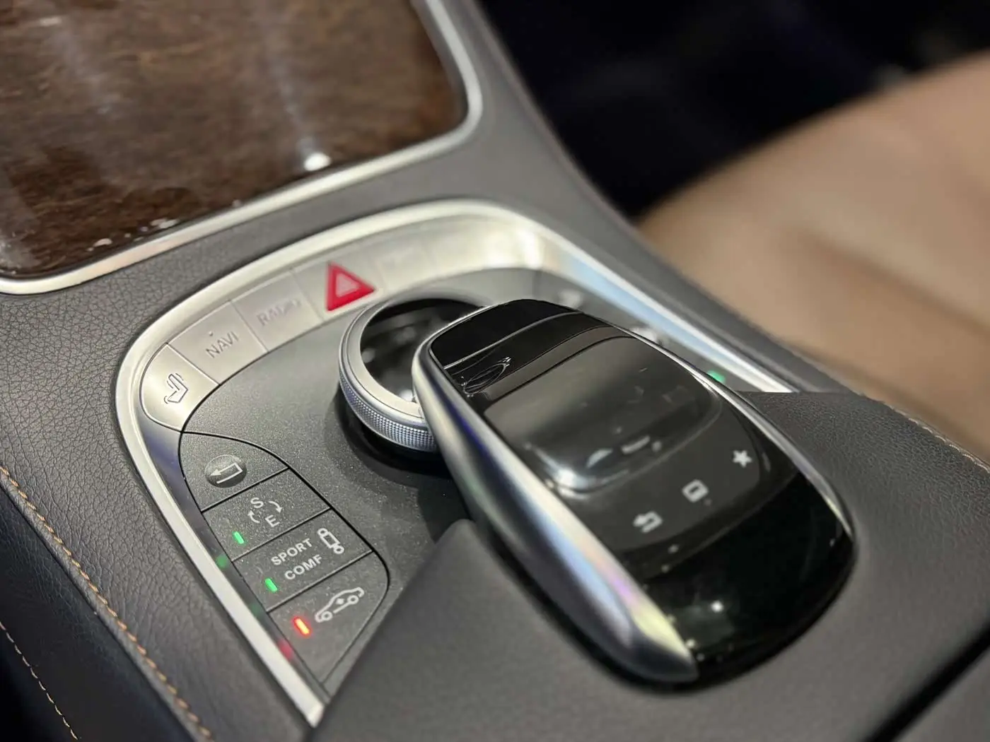 Mercedes-Benz S-Class 2015 — Photo 16/20