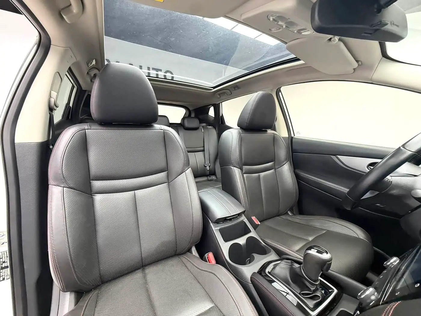 Nissan Qashqai 2022 — Photo 16/18
