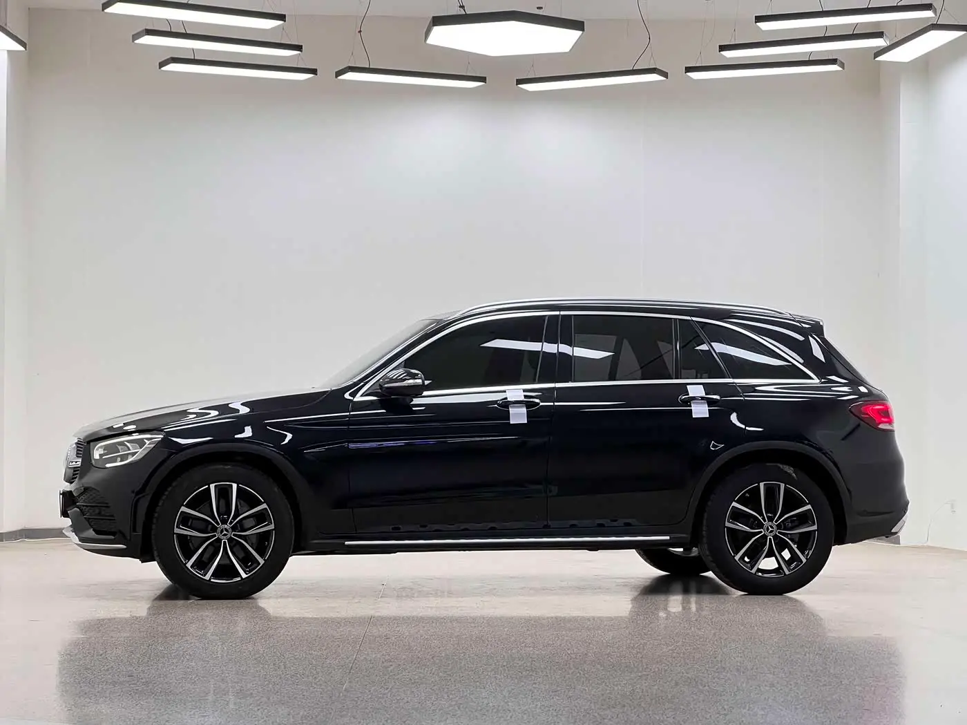 Mercedes-Benz GLC 2020 — Photo 4/20