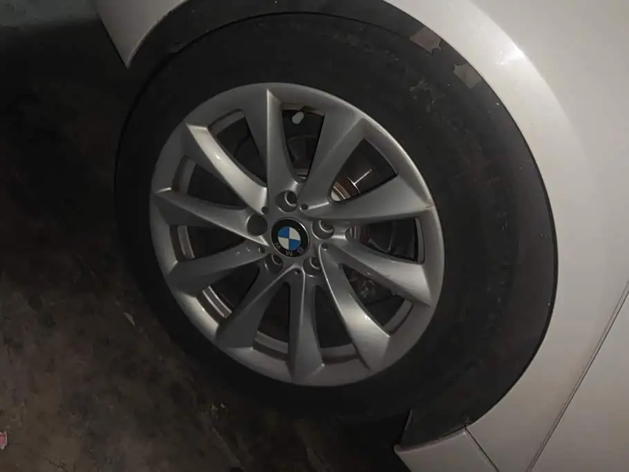 BMW 3 Series GT 2018 — Фото 6/16