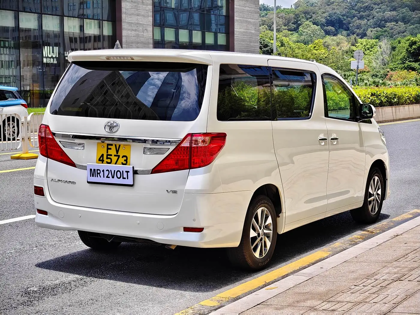 Toyota Alphard 2012 — Şəkil 5/19