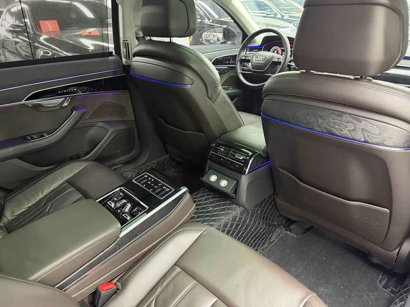 Audi A8 2020 — Photo 5/15