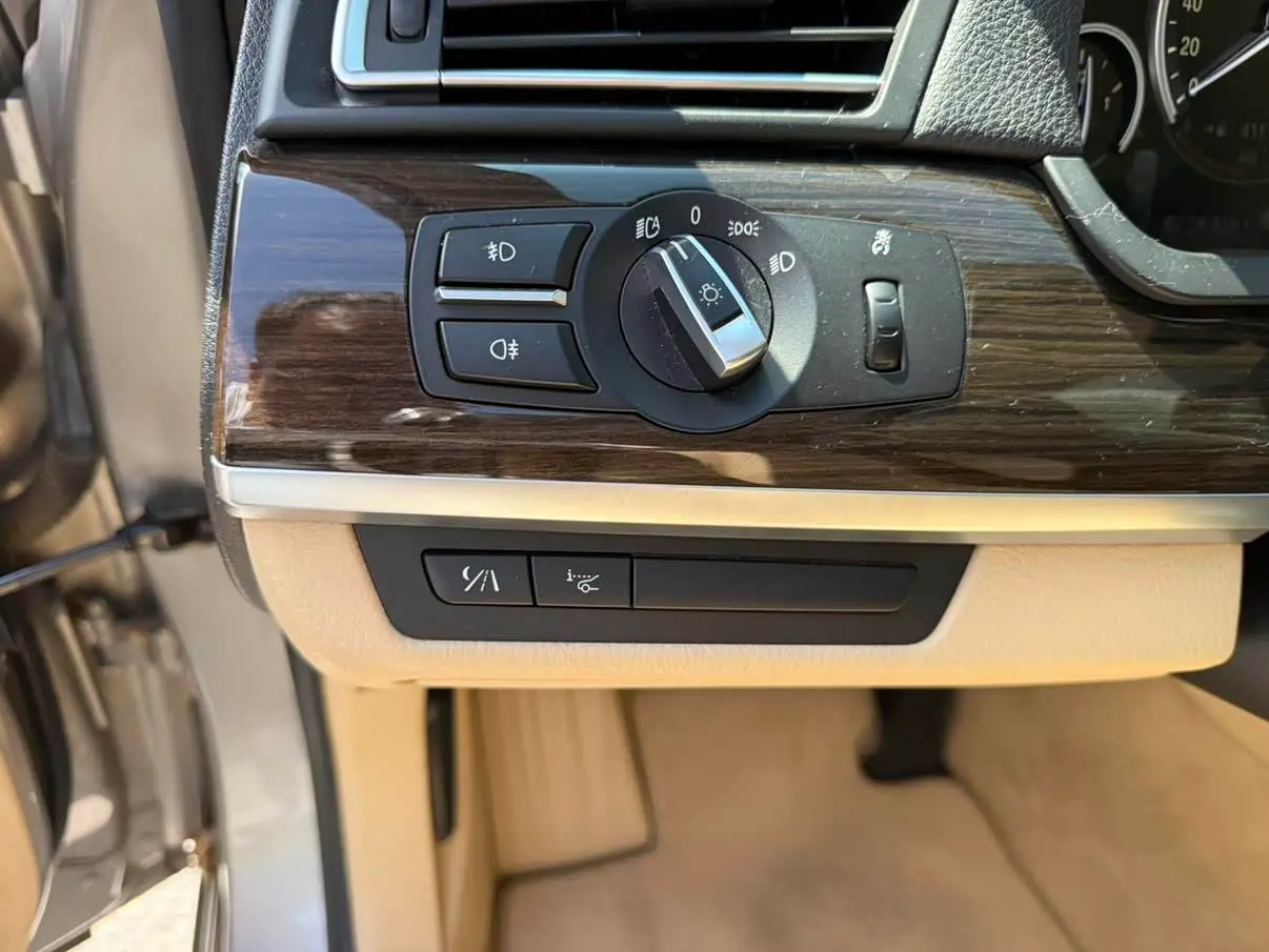 BMW 7 Series 2011 — Photo 20/20