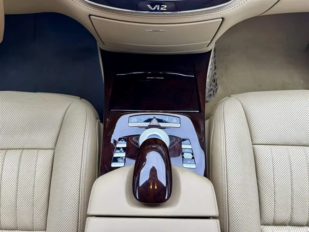 Mercedes-Benz S-Class 2013 — Photo 15/20
